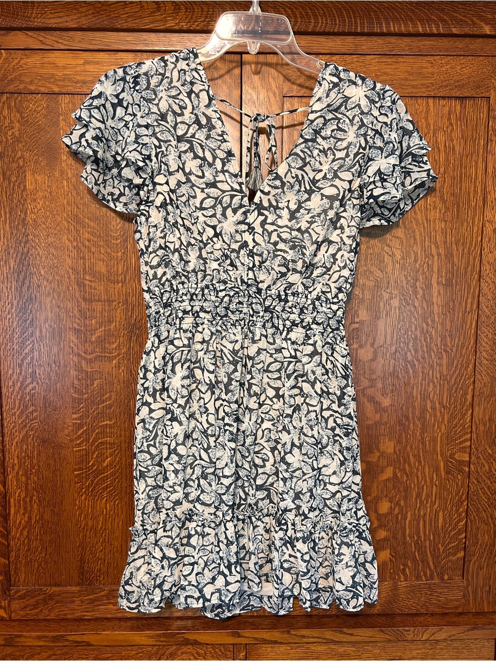 Love stitch floral summer open back dress m